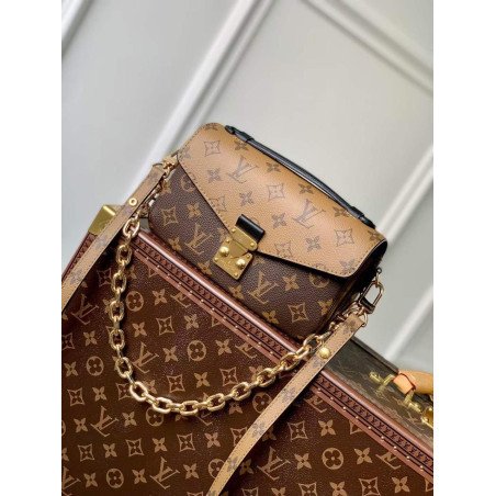 Louis Vuitton Dauphine bag