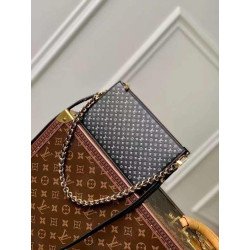 Louis Vuitton Pochette Bag