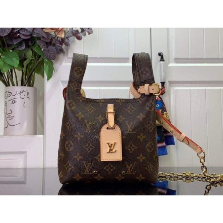 Louis Vuitton Atlantis GM bag